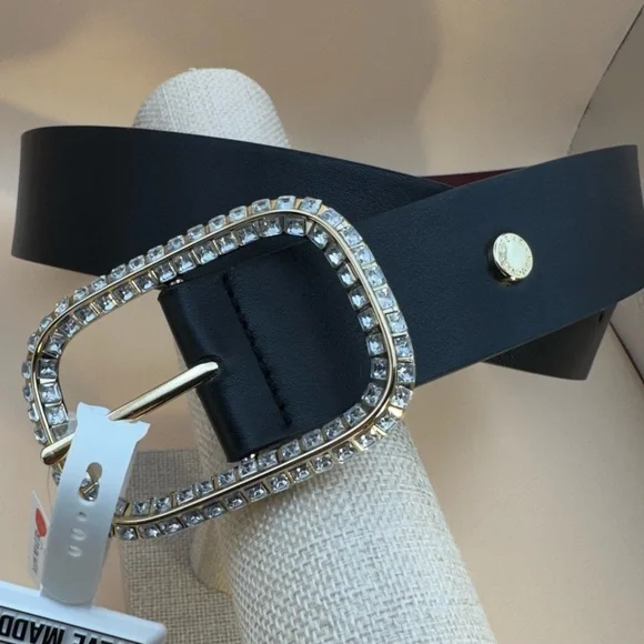 Steve Madden Reversible Vegan Leather Belt Black Burgundy Rhinestone Buckle Med. - Picture 2 of 12